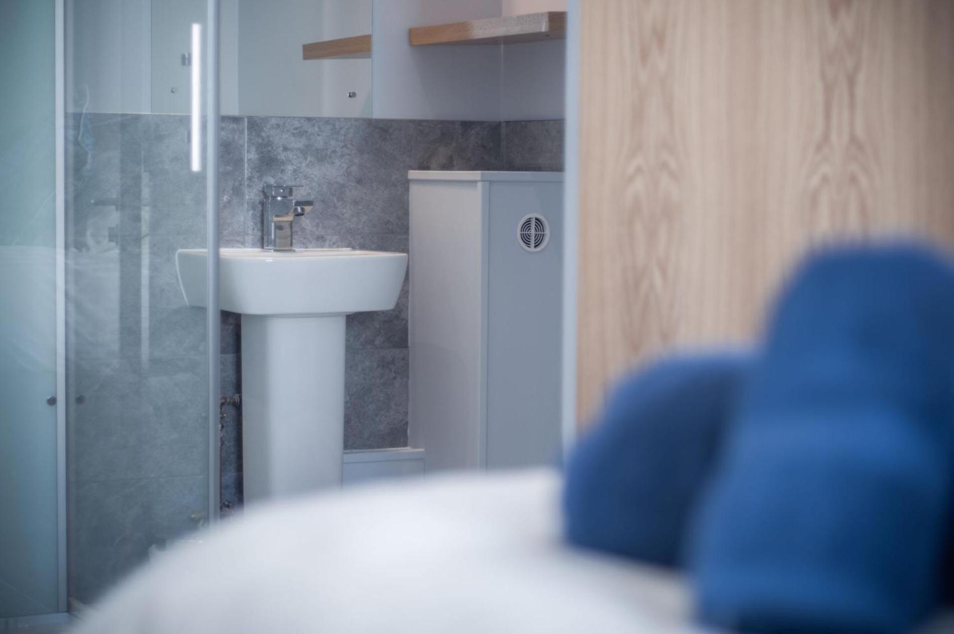 Ocean Cabins No 3 At The Square - Saundersfoot Chambre photo